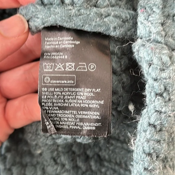 H&M sweater - Picture 4 of 5